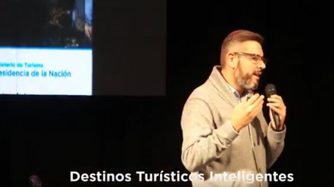 Ciclo de charlas: Destinos Turísticos Inteligentes, accesibilidad y calidad encCal3DesInt1